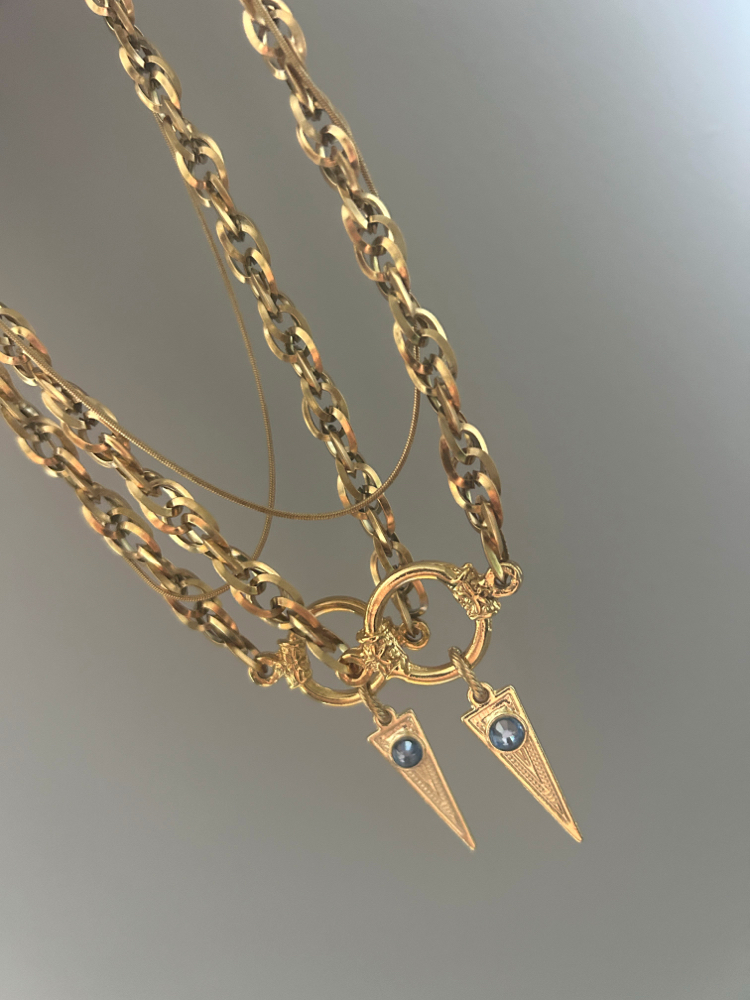 Vireth Necklace 