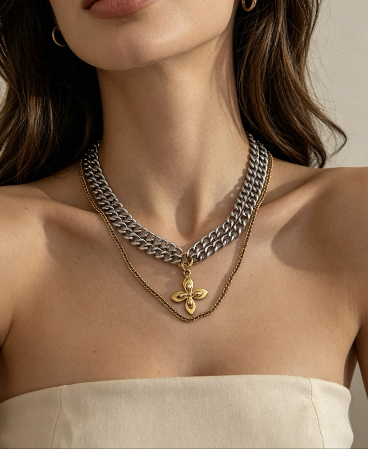 Aurez Fleur Choker