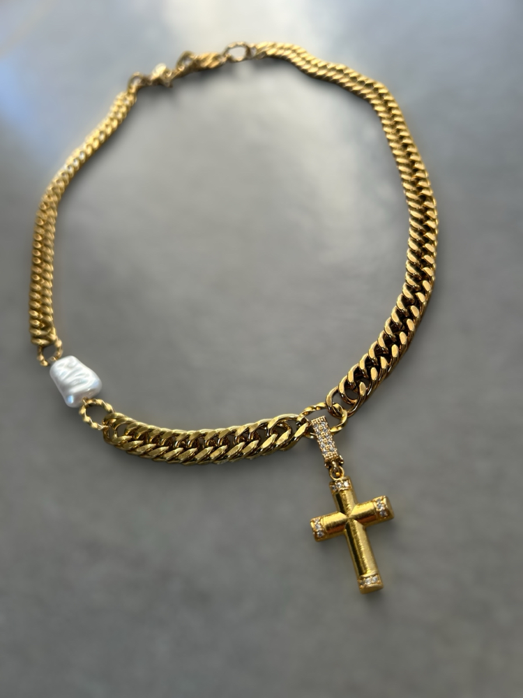 Bianca necklace 