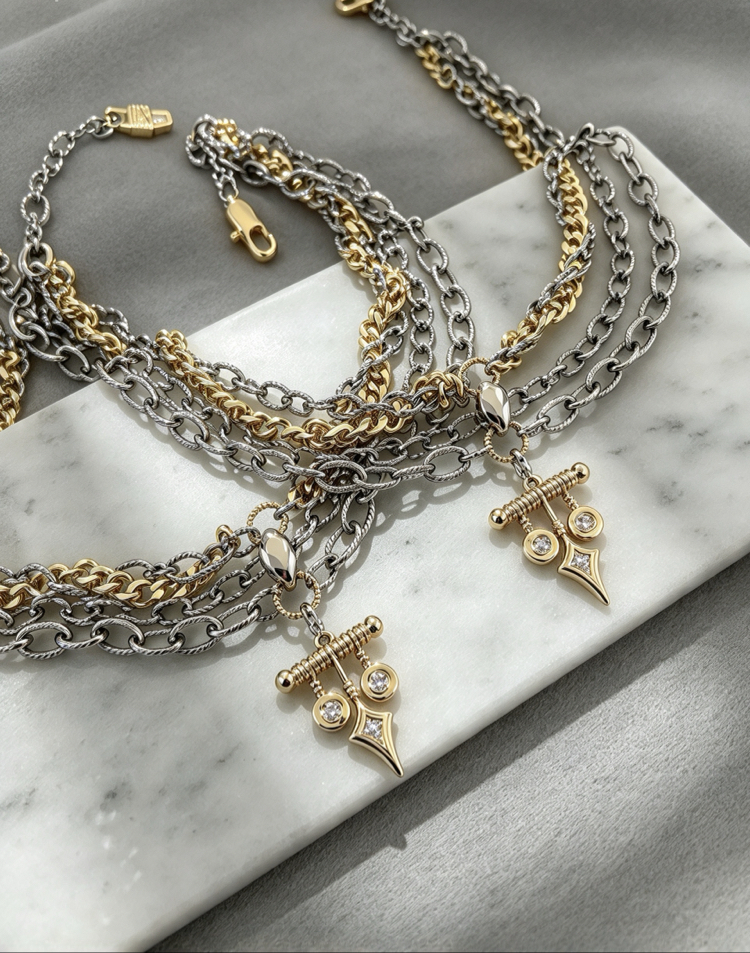 Sorevia Necklace