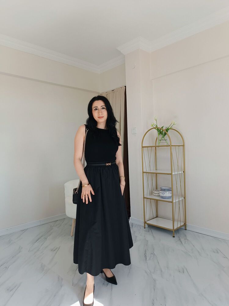Beli lastikli uzun etek siyah