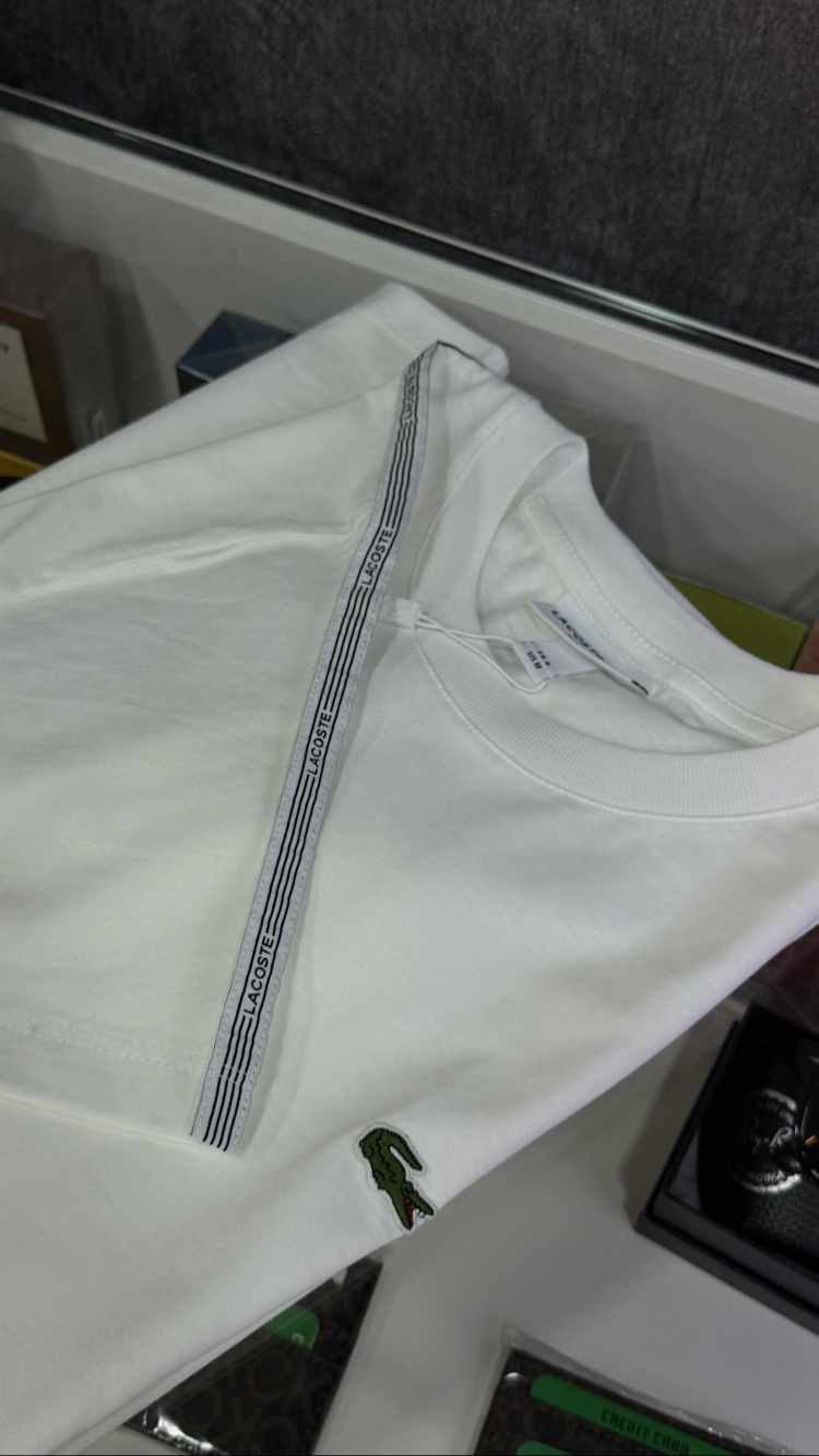 LACOSTE KOL DETAY TSHİRT