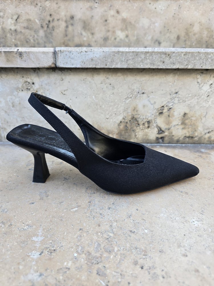 Zara Model Bayan Topuklu Ayakkabı