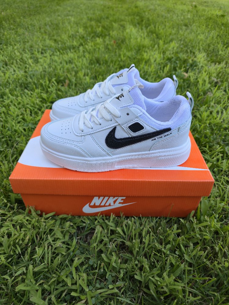 NİKE(İTHAL) UNISEX SPOR AYAKKABI 