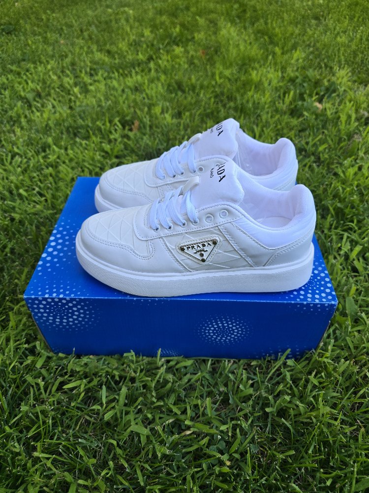 PRADA(İTHAL FAZLASI) BAYAN SPOR AYAKKABI