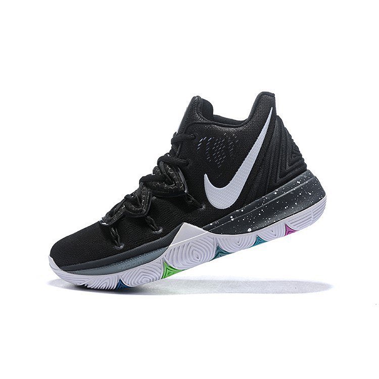 Nike kyrie 5 black magic
