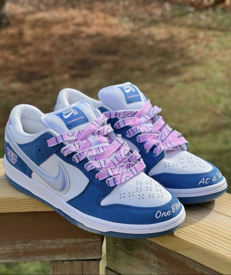 Nike Dunk la born x Raised