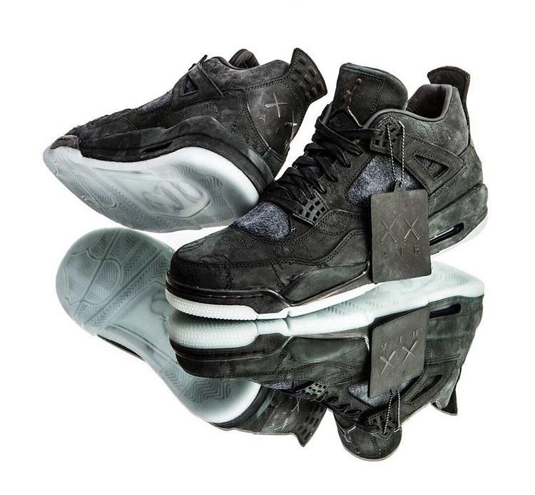 Nike Air Jordon 4 xKaws Black