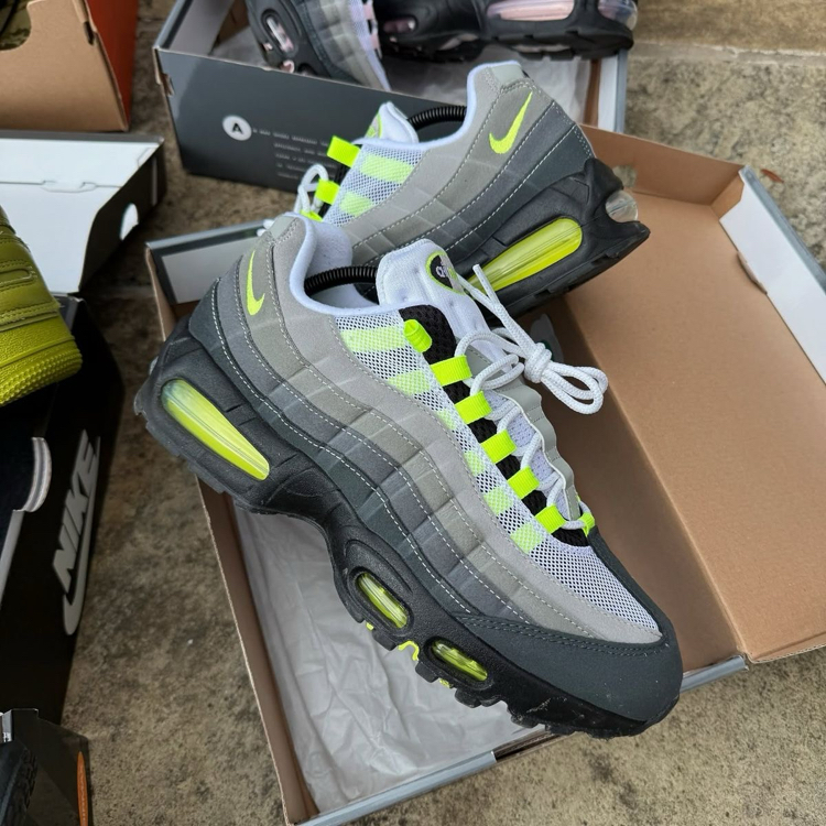 Nike Airmax 95 neon green