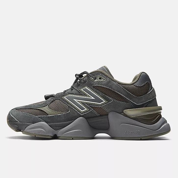 NB 9060 Blacktop Dark Moss 