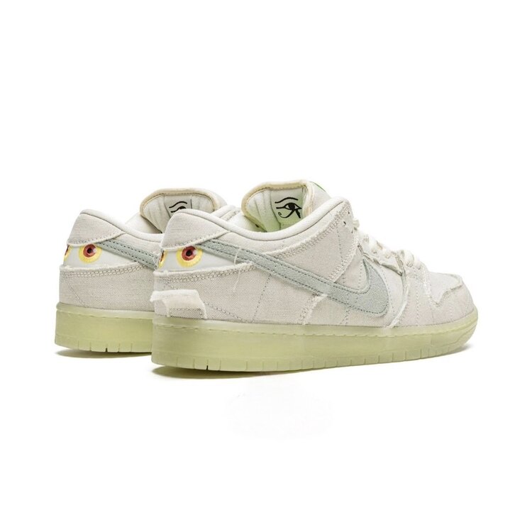 Nike SB Dunk low Mummy