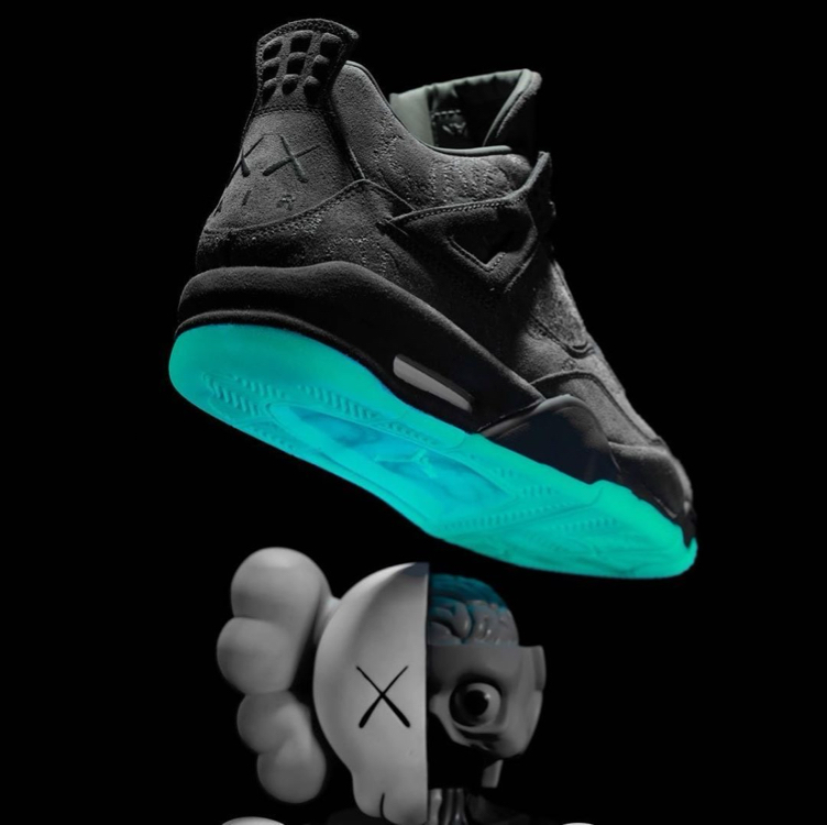 Nike Air Jordon 4 xKaws Black