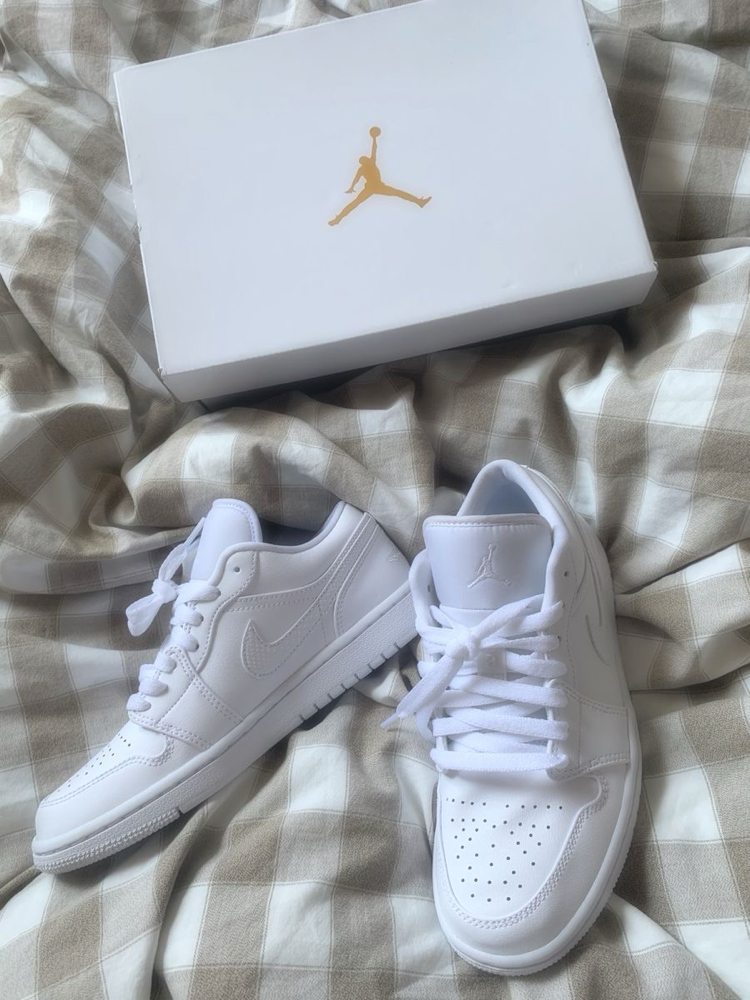 Nike Air Jordon 1 Low White
