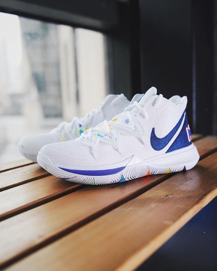 Kyrie 5 Have a Nike day