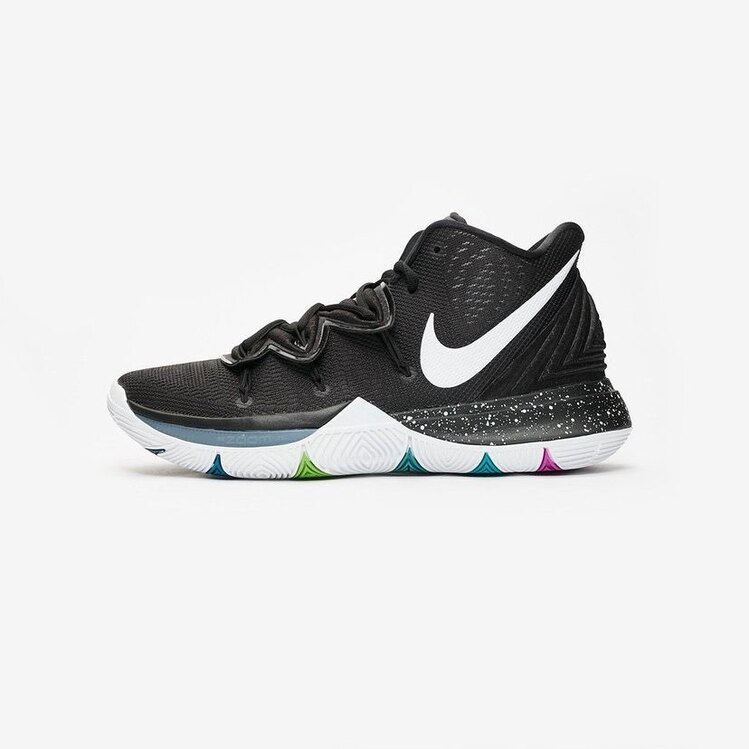 Nike kyrie 5 black magic