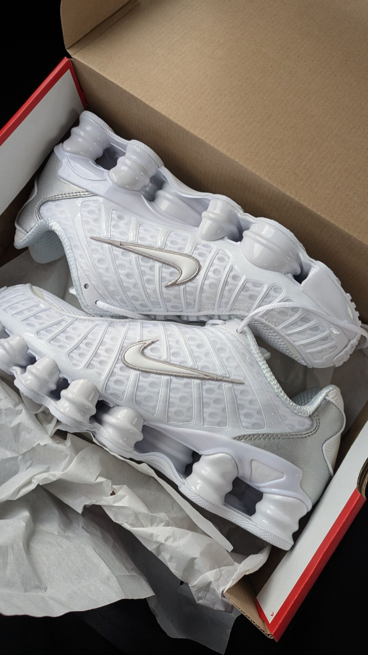 Nike Airmax Shox White