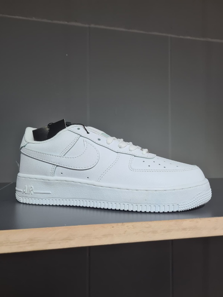 NIKE AIRFORCE 1 BEYAZ