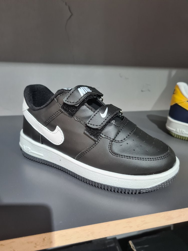 NIKE AIR FORCE 1 SIYAH BEYAZ ÇOCUK