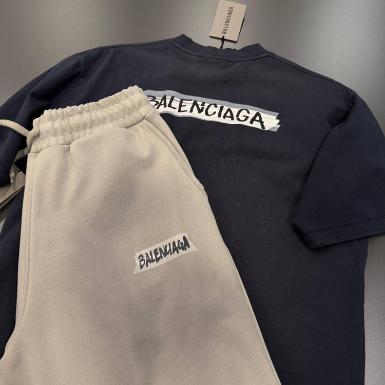 Balenciaga Erkek Şortlu Takım (İthal)