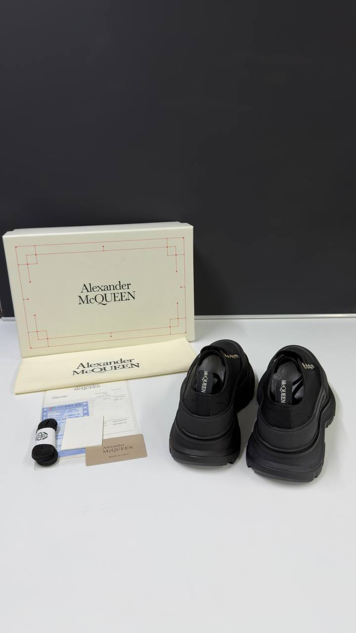 Alexander McQueen Tread Slick Low Lace Up Black Unisex (Premium)