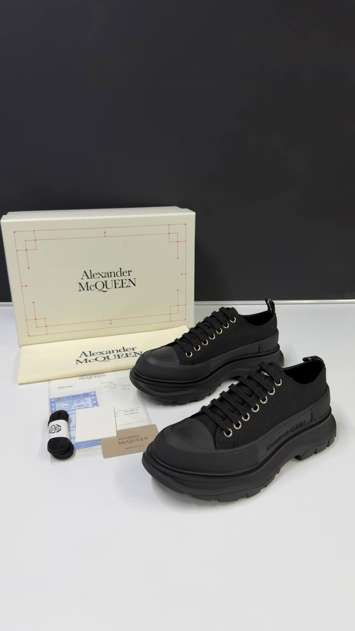 Alexander McQueen Tread Slick Low Lace Up Black Unisex (Premium)