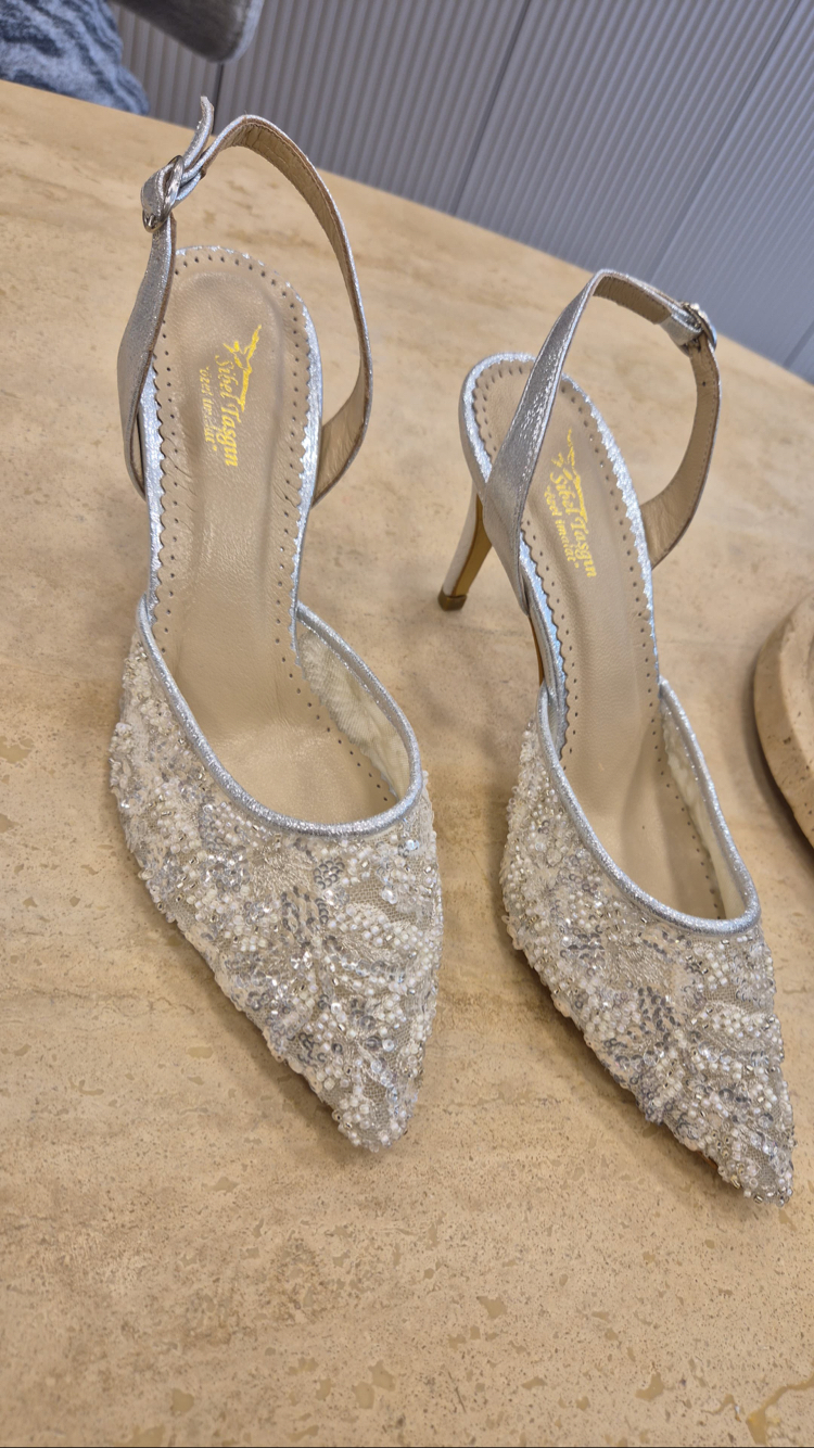 Işıltılı Taş Detaylı Gümüş Stiletto – Hakiki Deri İç Astar