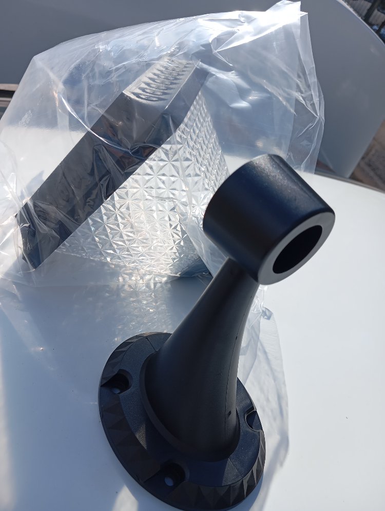 Solar duvar lambası