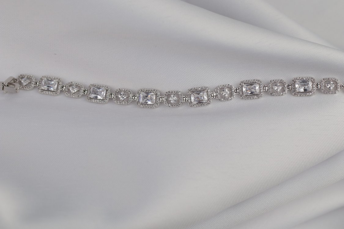 Zirkon Taş Işıltı Silver Bileklik