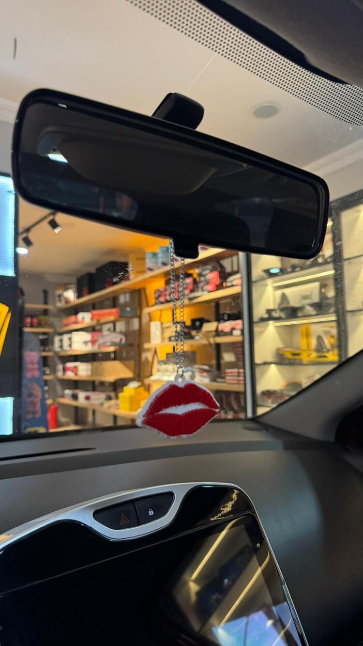 ÖPÜCÜK AYNA SÜSÜ PLEKSİ 3D