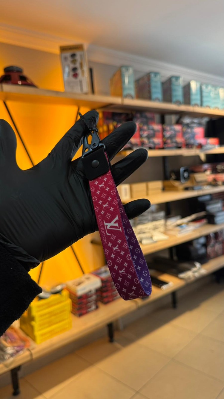 1. KALİTE ANAHTARLIK LOUIS VUITTON BUKALEMUN
