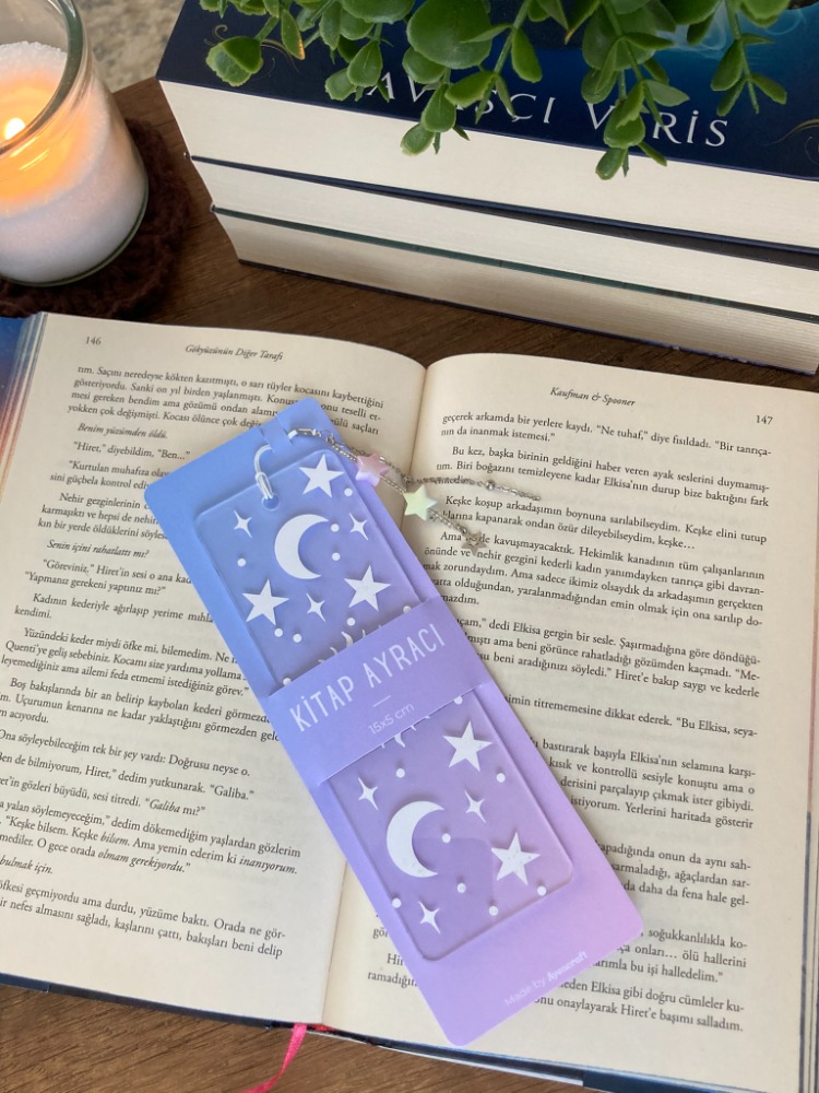 Galaksi Akrilik Kitap Ayracı