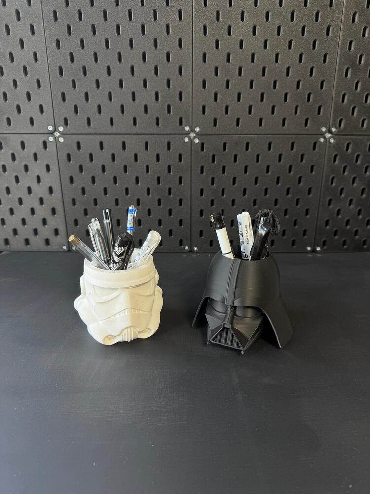 Stormtrooper ve Darth Vader Kalemlik