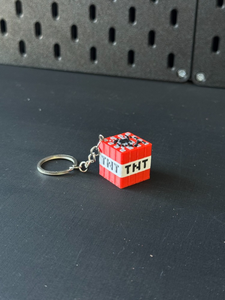 Minecraft TNT anahtarlık