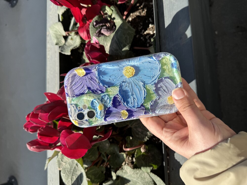 Çeşitli Çiçek Desenli Telefon Kılıfı