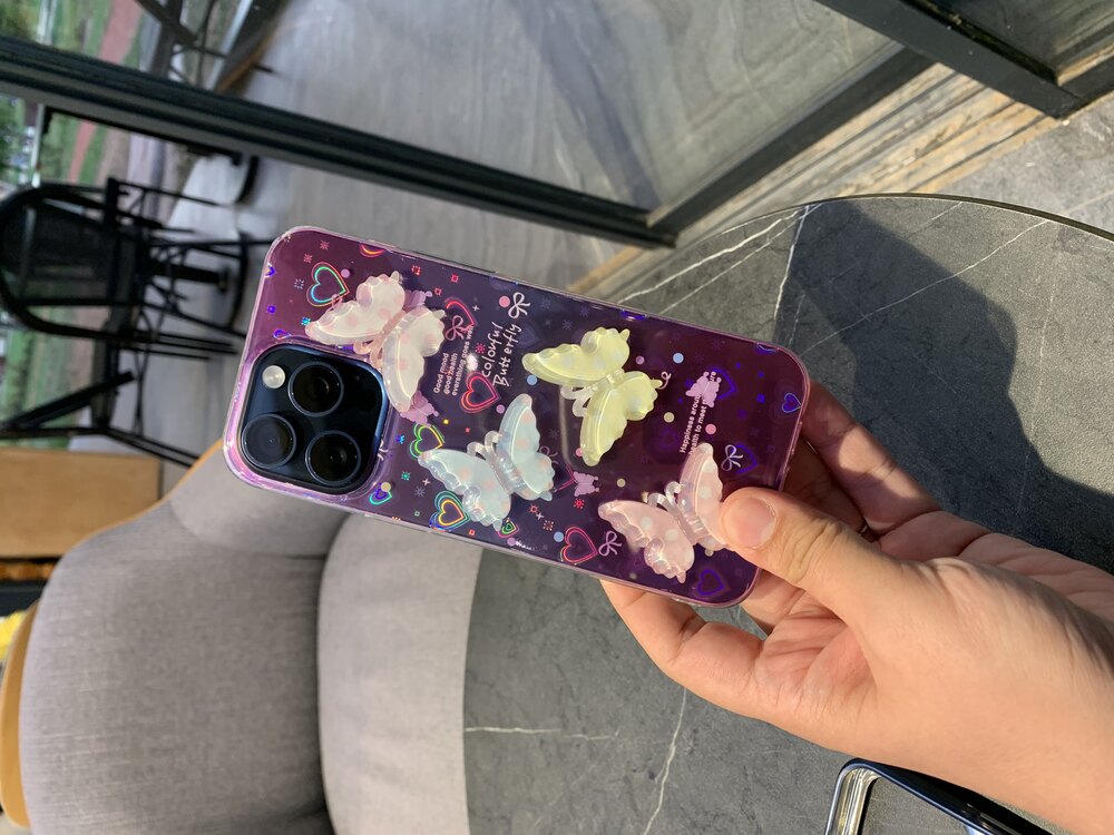 Renkli Kelebekli Hologramlı iPhone Kılıf