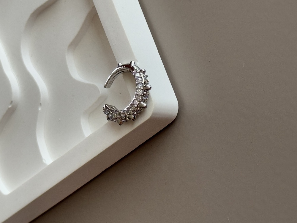 Çelik Silver Taşlı Earcuff