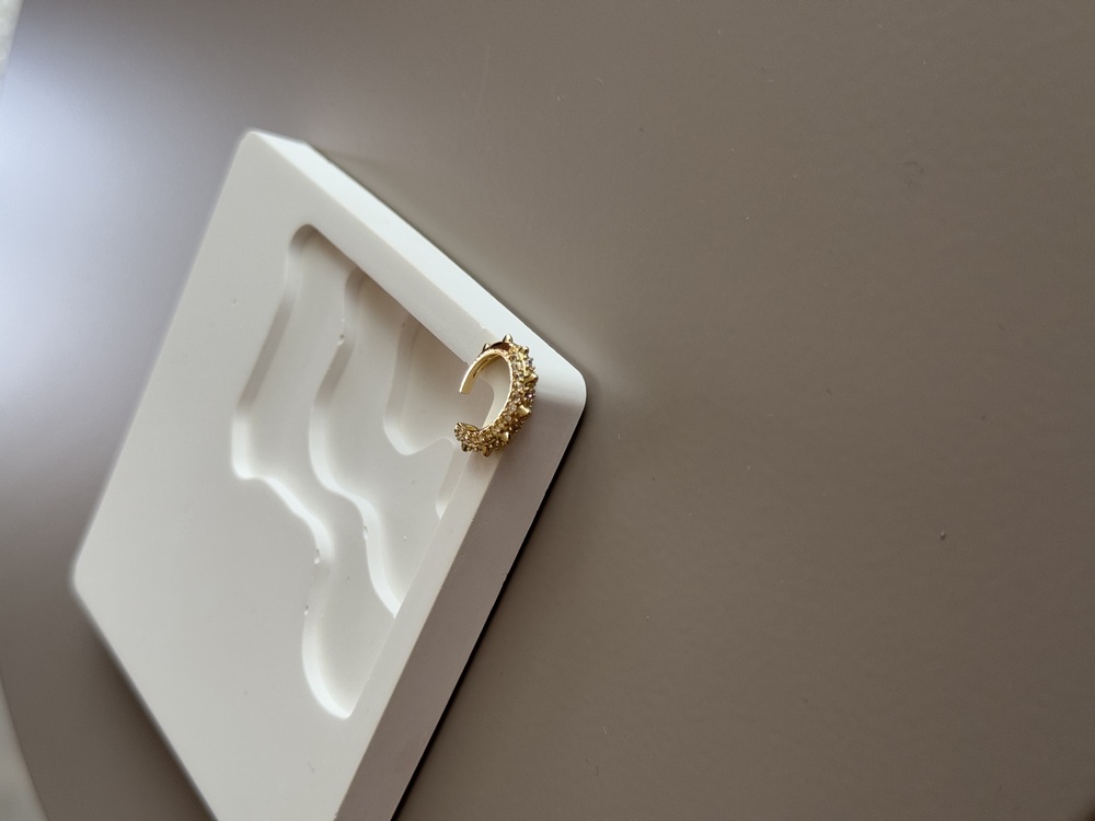 Çelik Gold Taşlı Earcuff