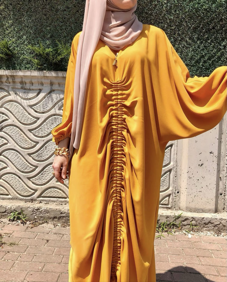 Önü Büzgülü Sarı Elbise