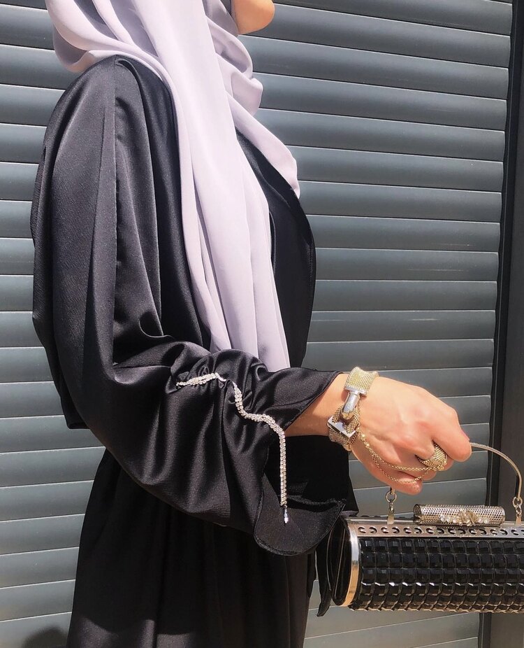 İpel Saten Kolları Taşlı abaya