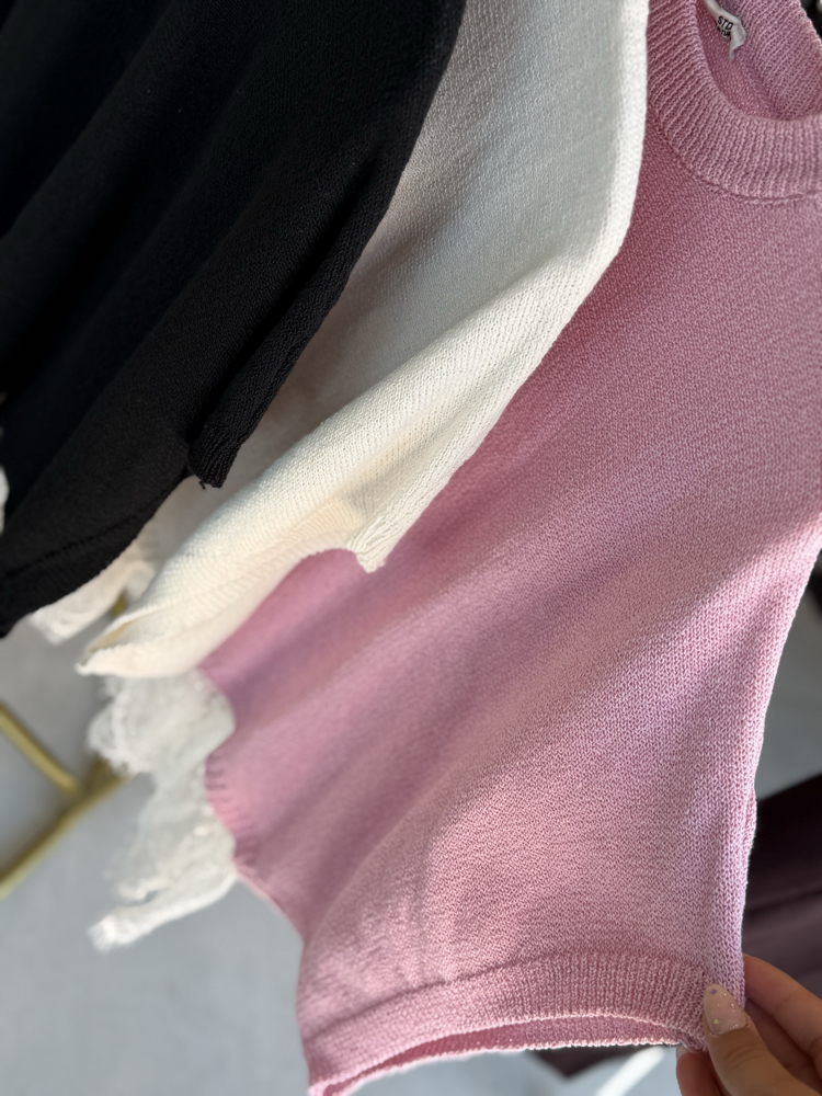 Pembe Dantel Detaylı Triko