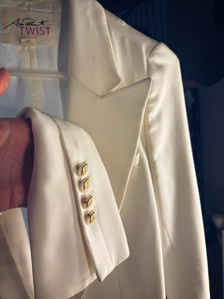 TWIST AJDA PEKKAN İMZALI BLAZER