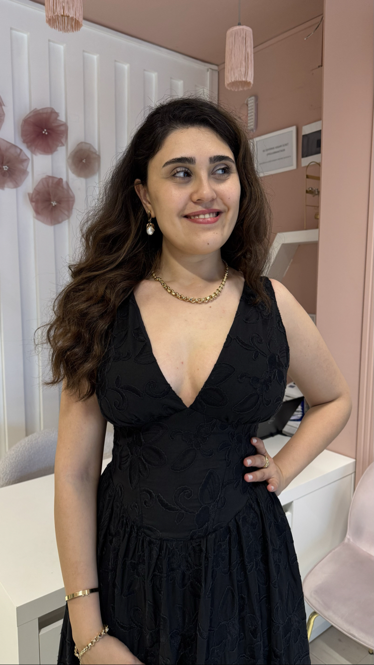 Siyah Nakışlı Korseli Prenses Elbise