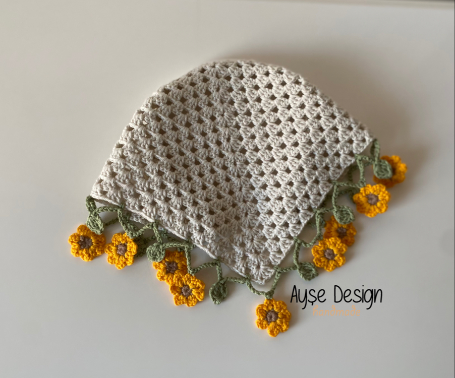 Taçlı bandana (ön sipariş)