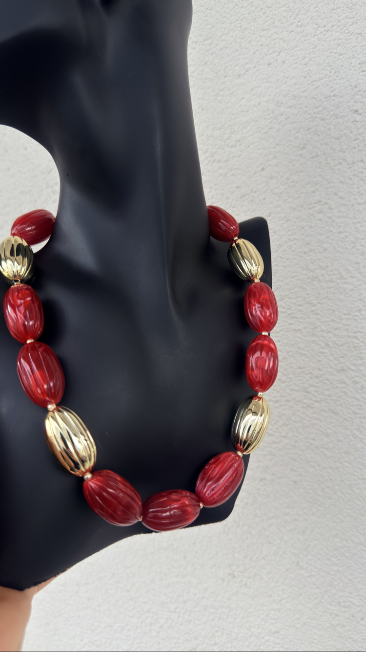Gold bordo kolye 