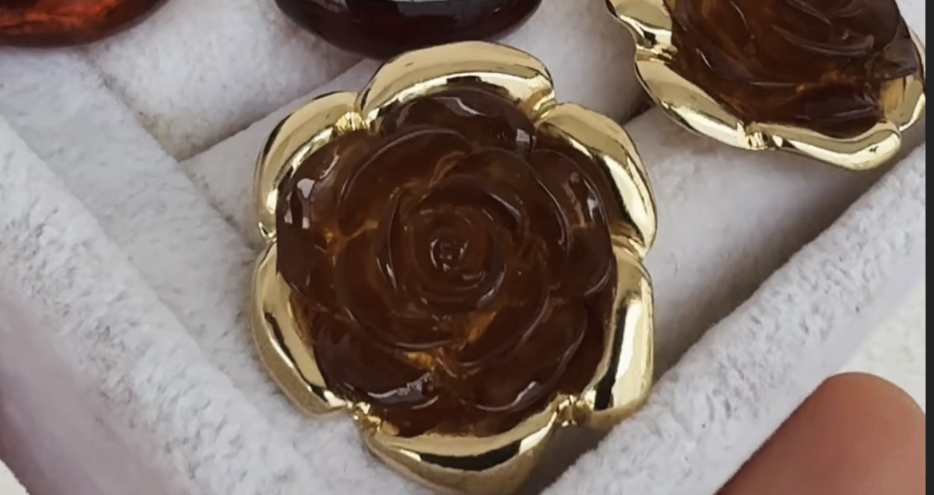 Gül küpe çok sevildi 