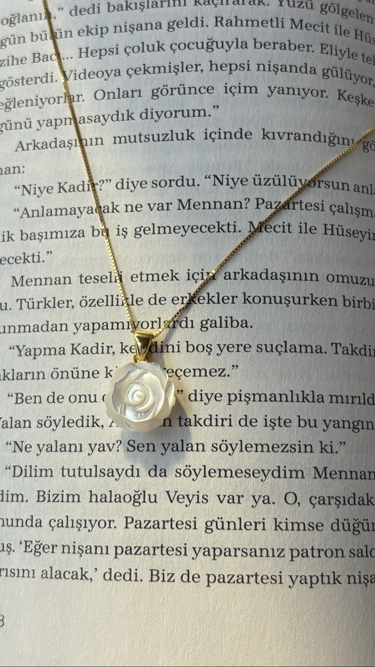 Rose Sedef kolye