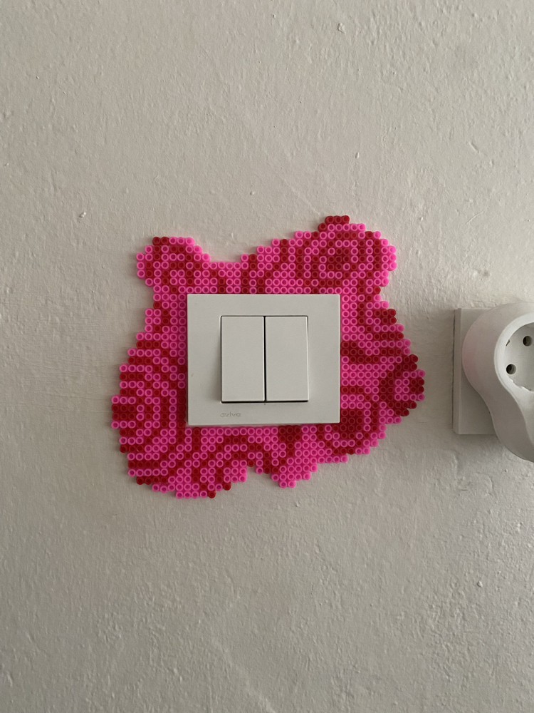 Pembe Priz Çerçeve