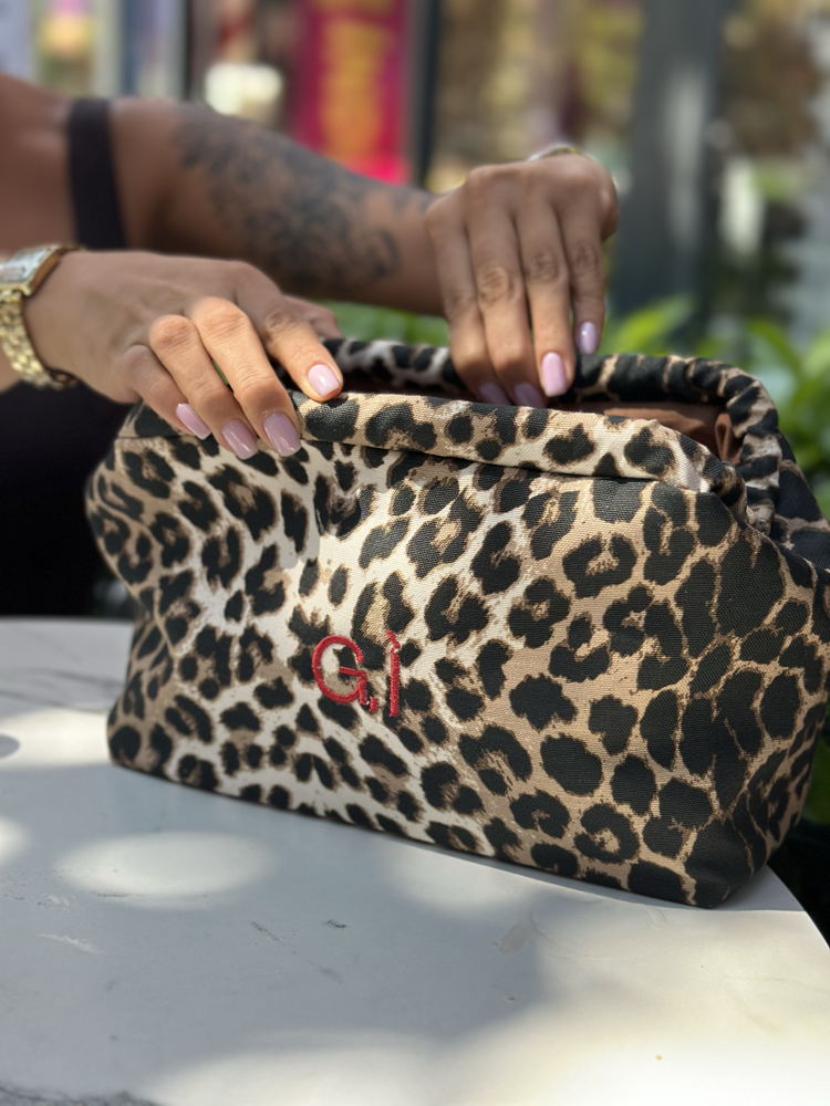 Kişiselleştirilebilir clutch çanta