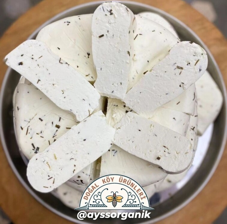 1.kg Van otlu peyniri