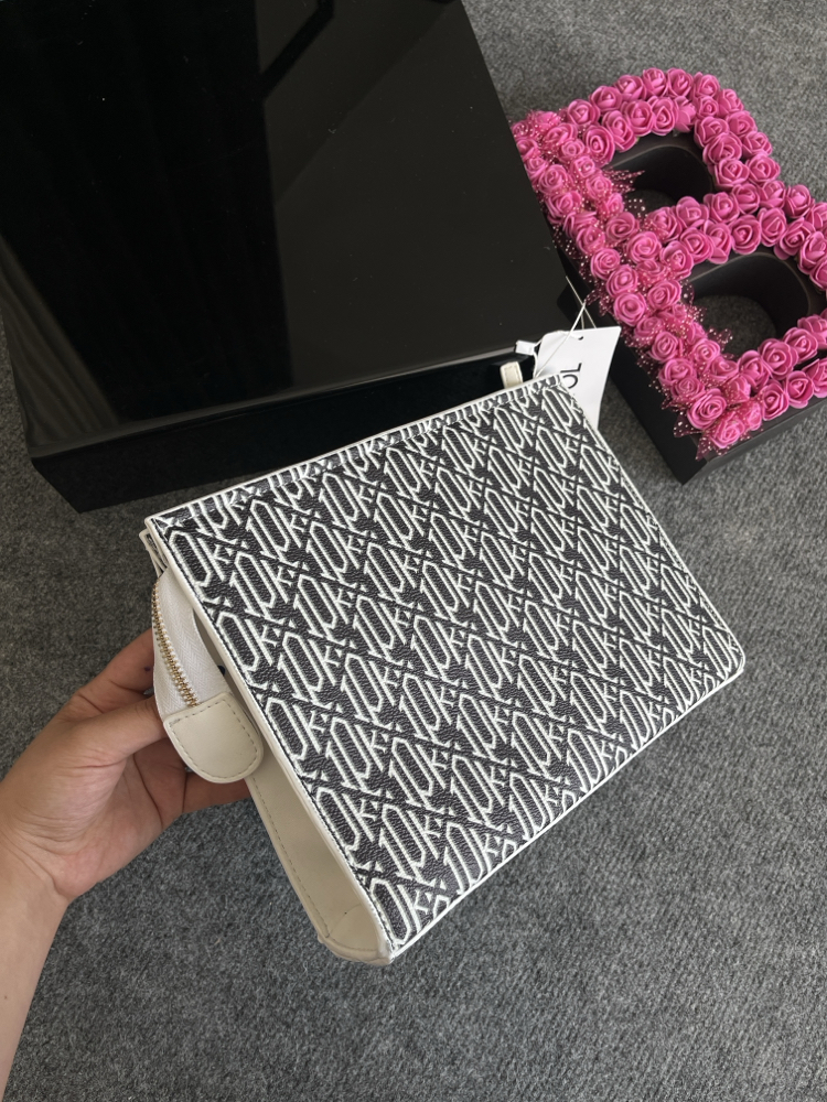 İpekyol Voyage Clutch